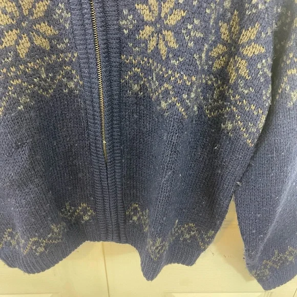 GAP Vintage Zip Up Wool Sweater - Picture 3 of 10
